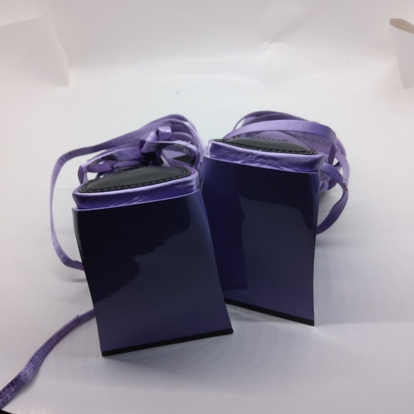 TopShop Rio Strappy High Heel Sandals in Lilac - Picture 7 of 8